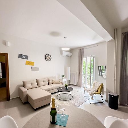 Metro Chic Haven: Modernized Urban Studio Near The Tram Athen Eksteriør billede