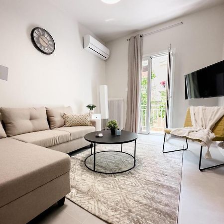 Metro Chic Haven: Modernized Urban Studio Near The Tram Athen Eksteriør billede