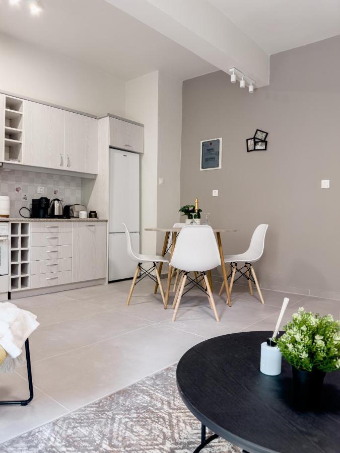 Metro Chic Haven: Modernized Urban Studio Near The Tram Athen Eksteriør billede