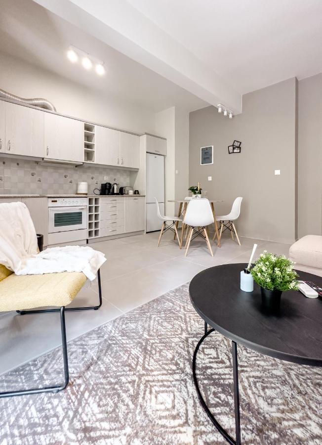 Metro Chic Haven: Modernized Urban Studio Near The Tram Athen Eksteriør billede