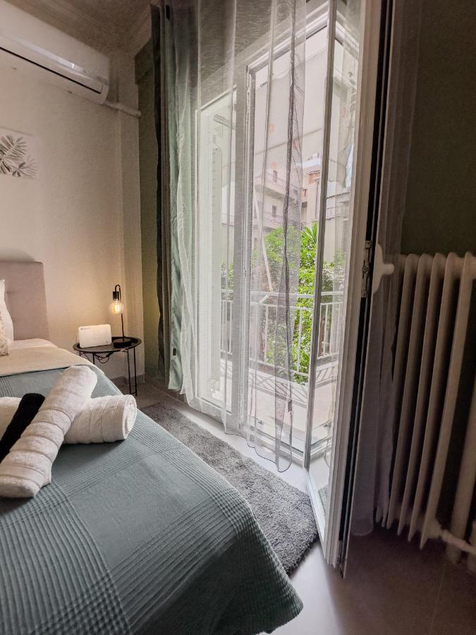 Metro Chic Haven: Modernized Urban Studio Near The Tram Athen Eksteriør billede