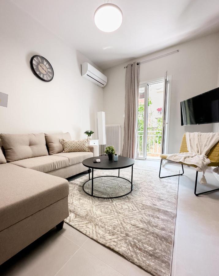 Metro Chic Haven: Modernized Urban Studio Near The Tram Athen Eksteriør billede
