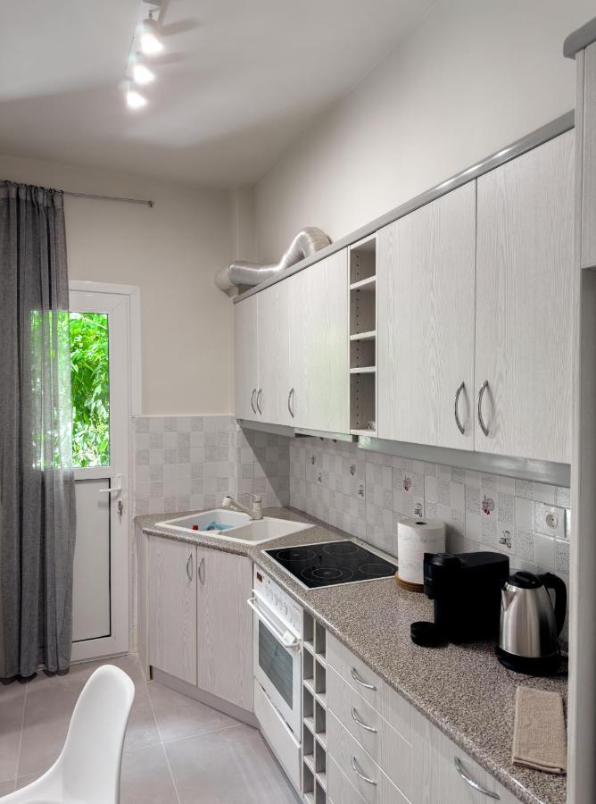 Metro Chic Haven: Modernized Urban Studio Near The Tram Athen Eksteriør billede